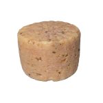 formaggio pecorino bagnolese con noci forma intera